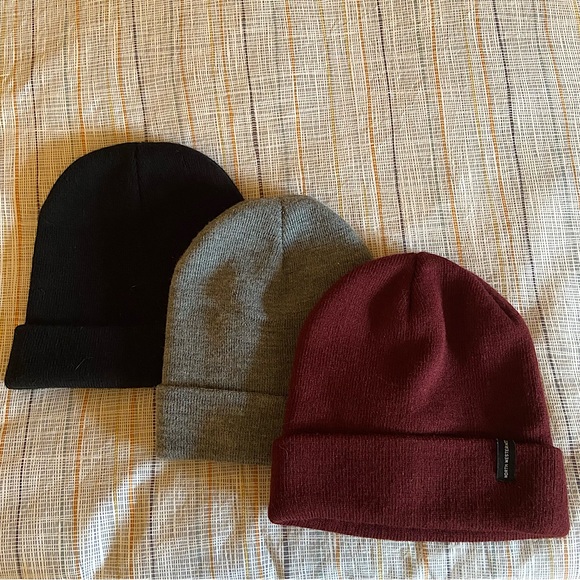 North Western Accessories - Three pack of beanies